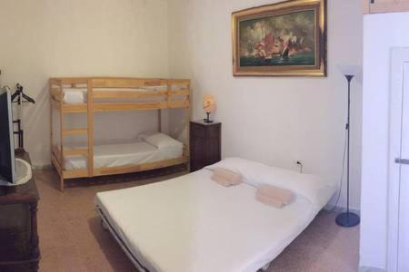 Nice Apartament 100M To Sea 2*Floor Monopoli Bagian luar foto
